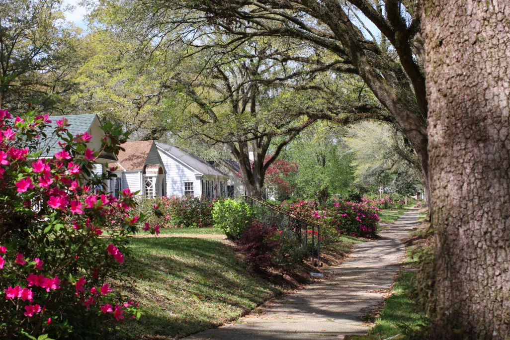 Skip the Hotels The Most Charming Places to Stay in Laurel, MS