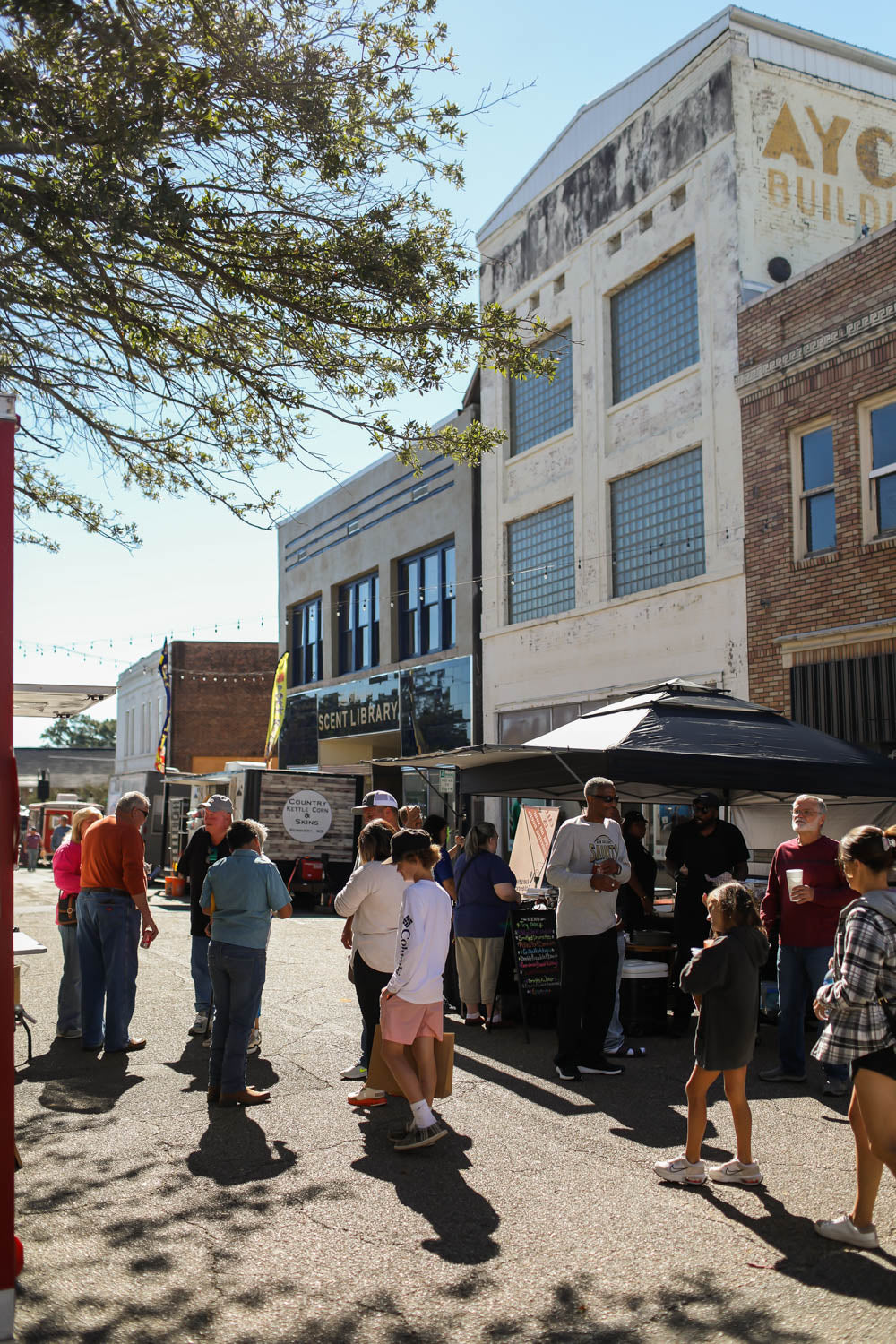 An Interview & House Tour with Mallorie Rasberry – Laurel Mercantile