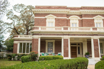 A Tour of A Historic Laurel Home: The Deakle House