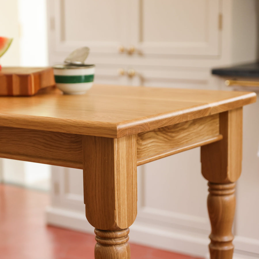 White Oak Island Chef Table – Laurel Mercantile