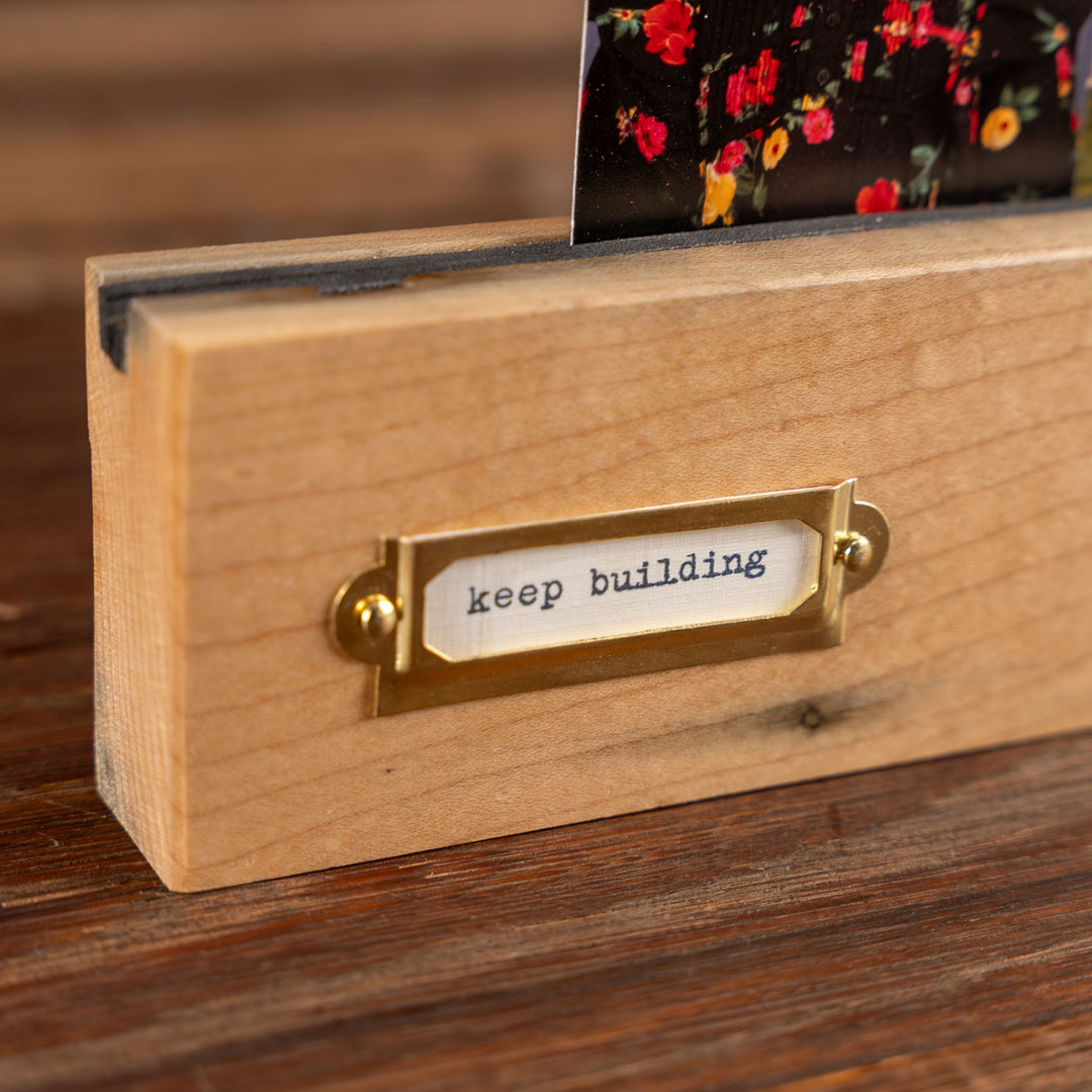 The Heirloom Photo Rail