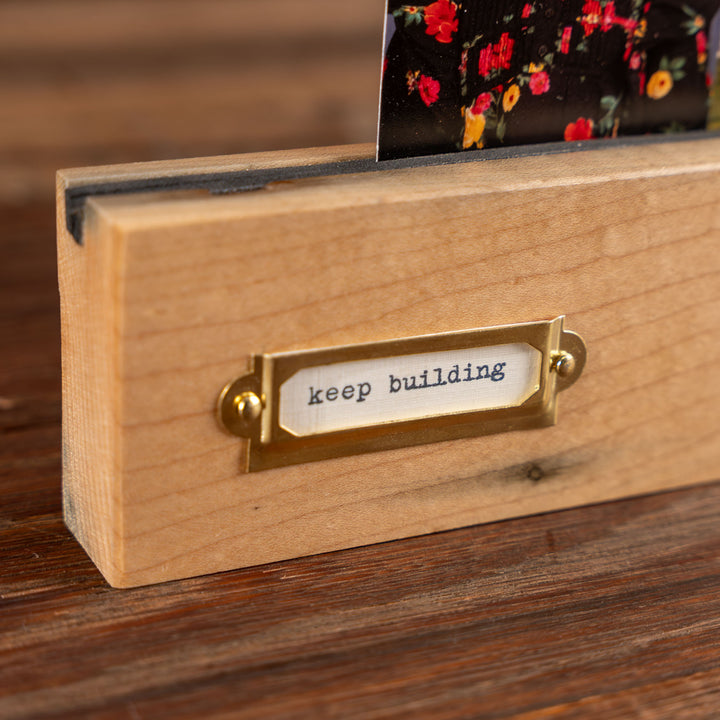 The Heirloom Photo Rail