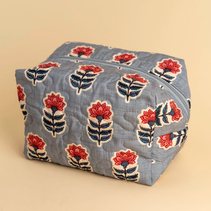 Erin &amp; Ben Co. Sadie Floral Blue Quilted Makeup Bag