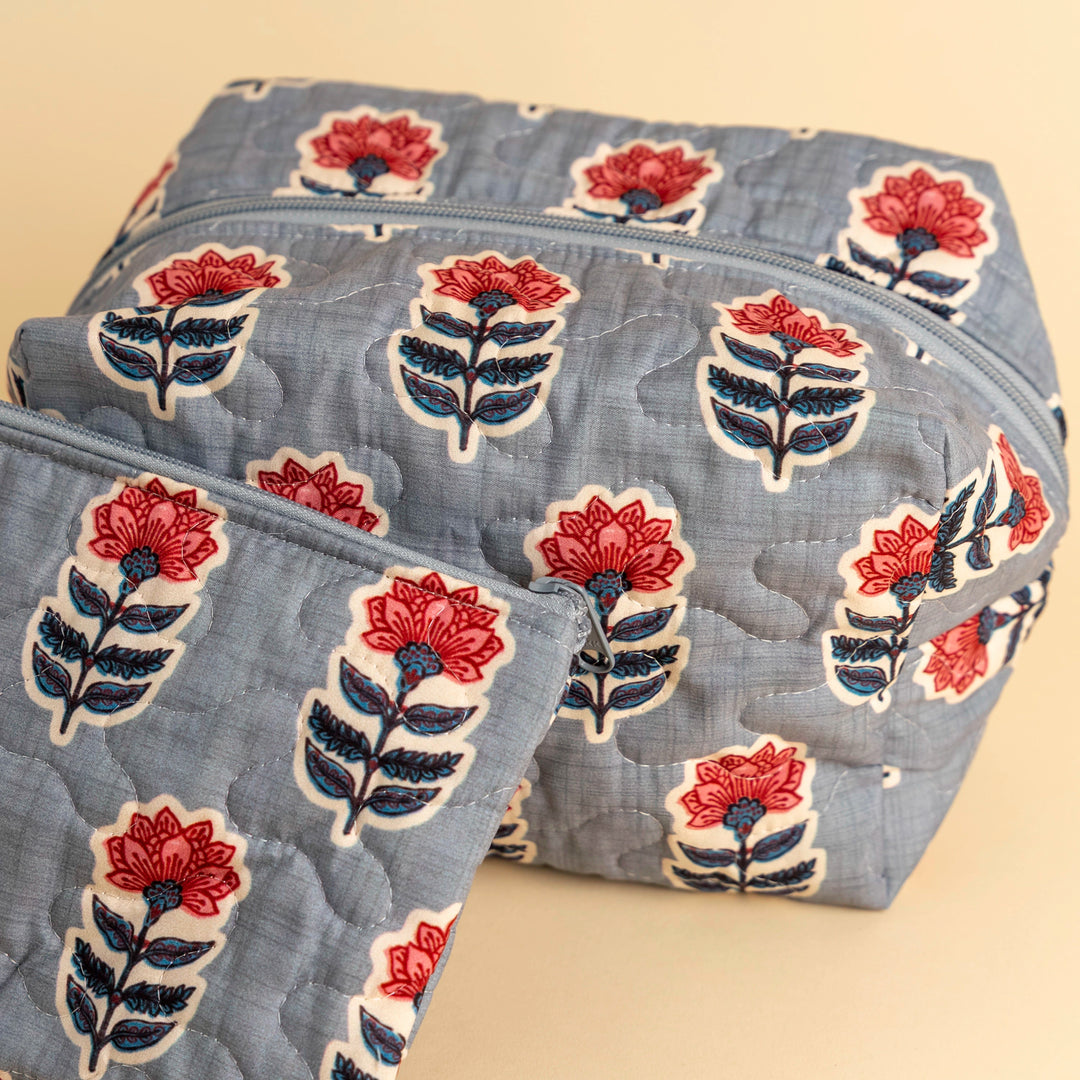 Erin &amp; Ben Co. Sadie Floral Blue Quilted Makeup Bag