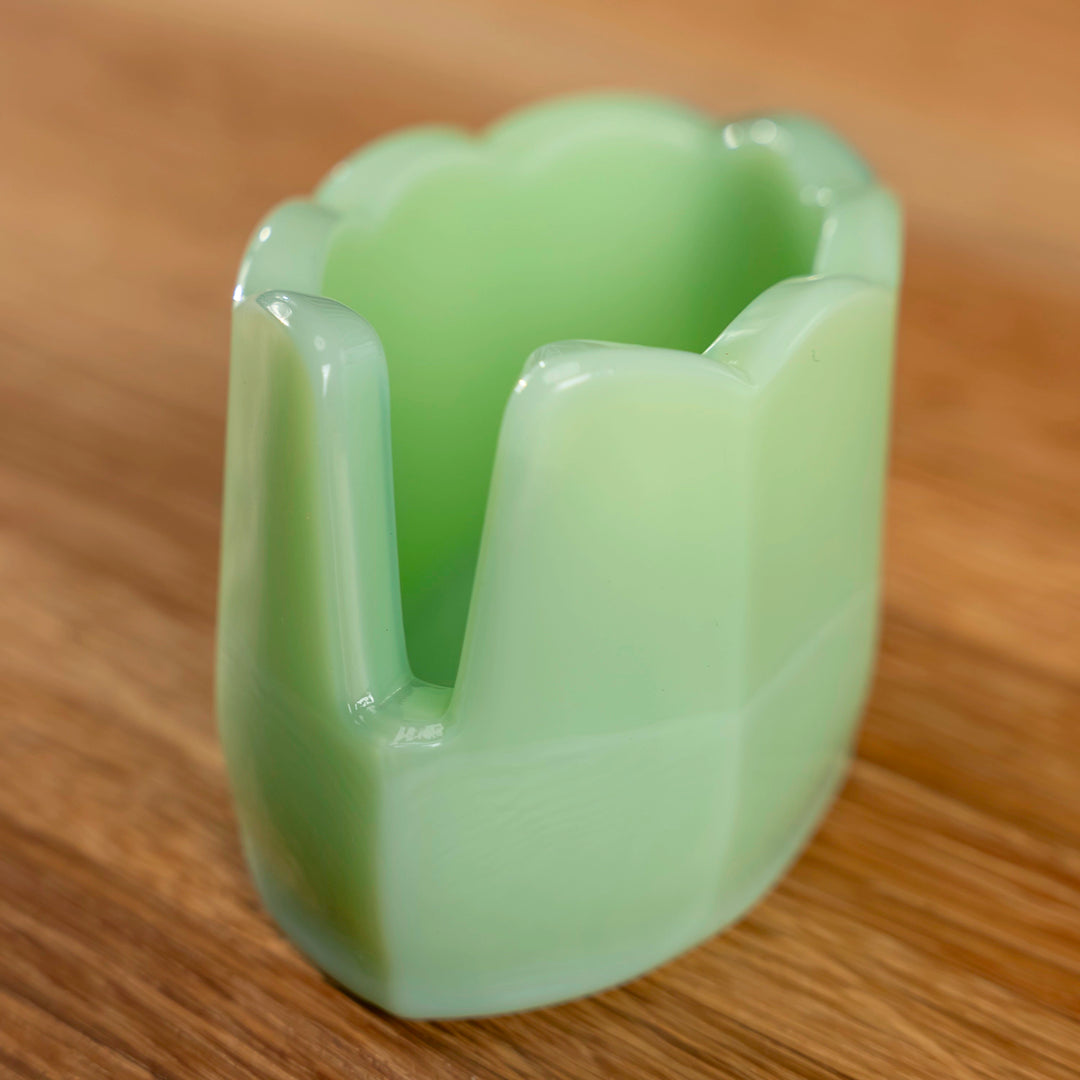 Jadeite Scalloped Spoon Rest
