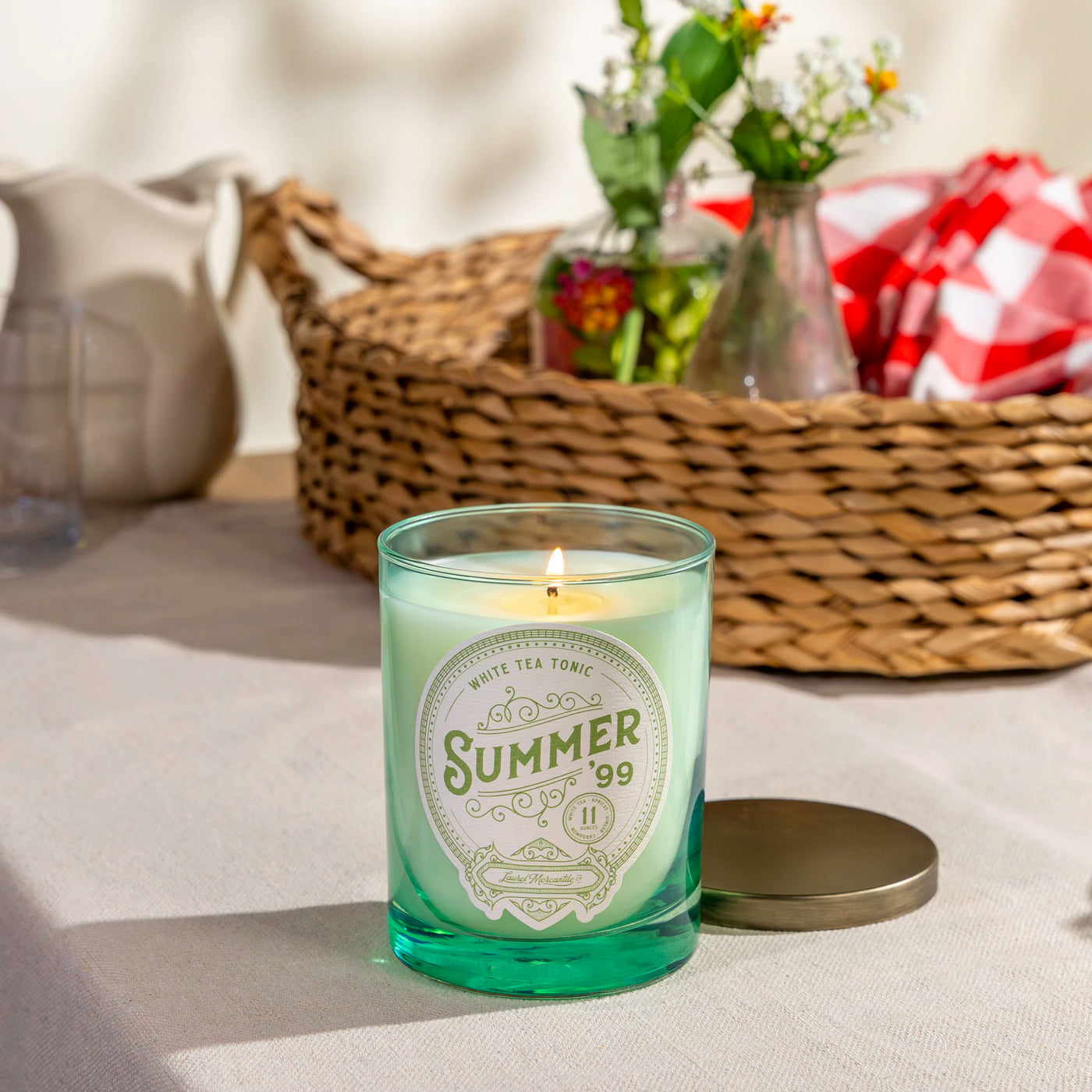 Summer 99 11 ounce candle
