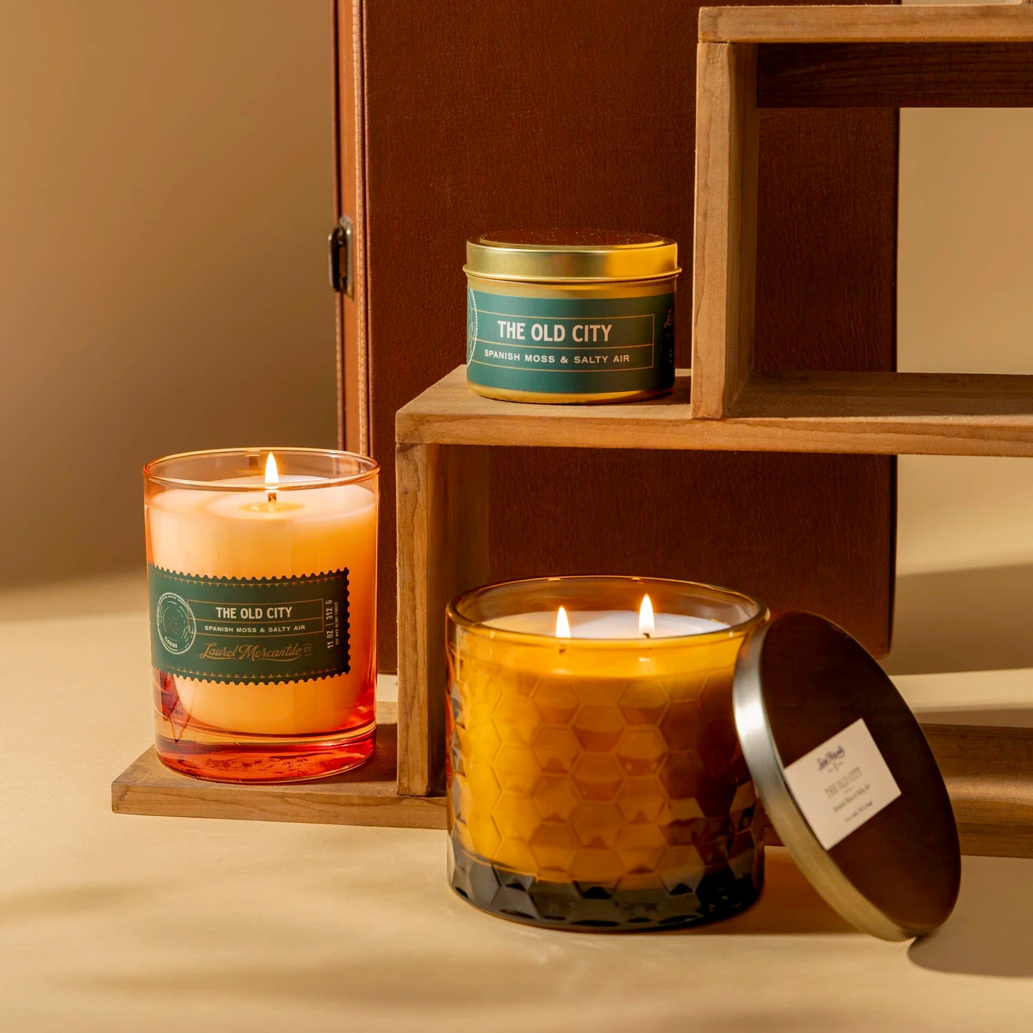 Laurel Mercantile The Old City Candle - Thumbnail 2