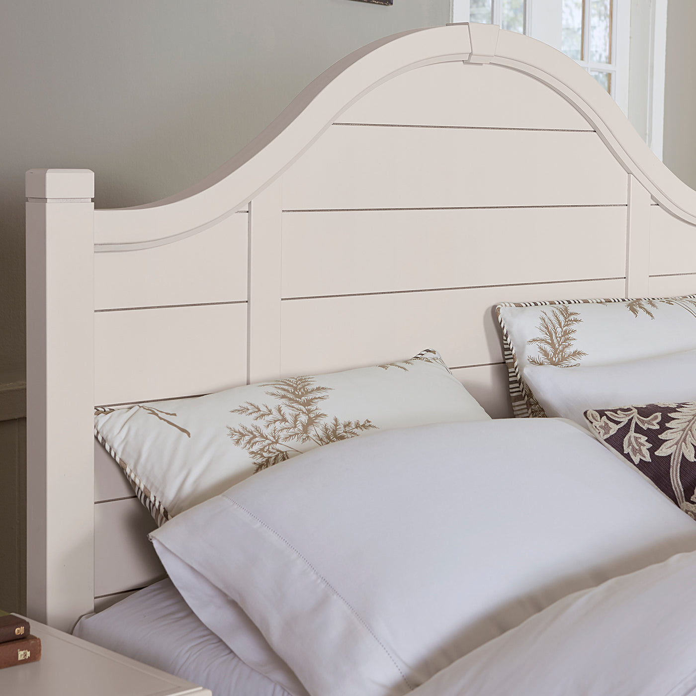 LMCo. Bungalow Collection Arch Bed with Low Profile Footboard - King and Queen